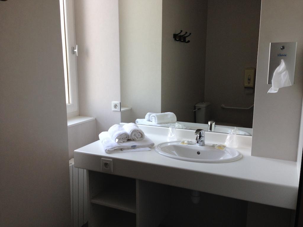 Castel Regina Hotel Chatel-Guyon Room photo